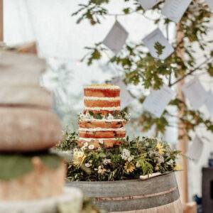 oak barrel for cake stand
